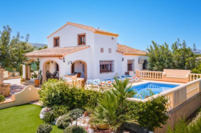 Villa Estiu by Villa Plus